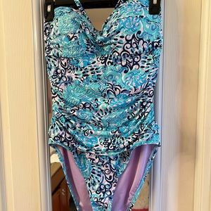 Lilly Pulitzer Flamenco One Piece Swim Suit! SIZE 10! EUC “Light Aqua Spritz”